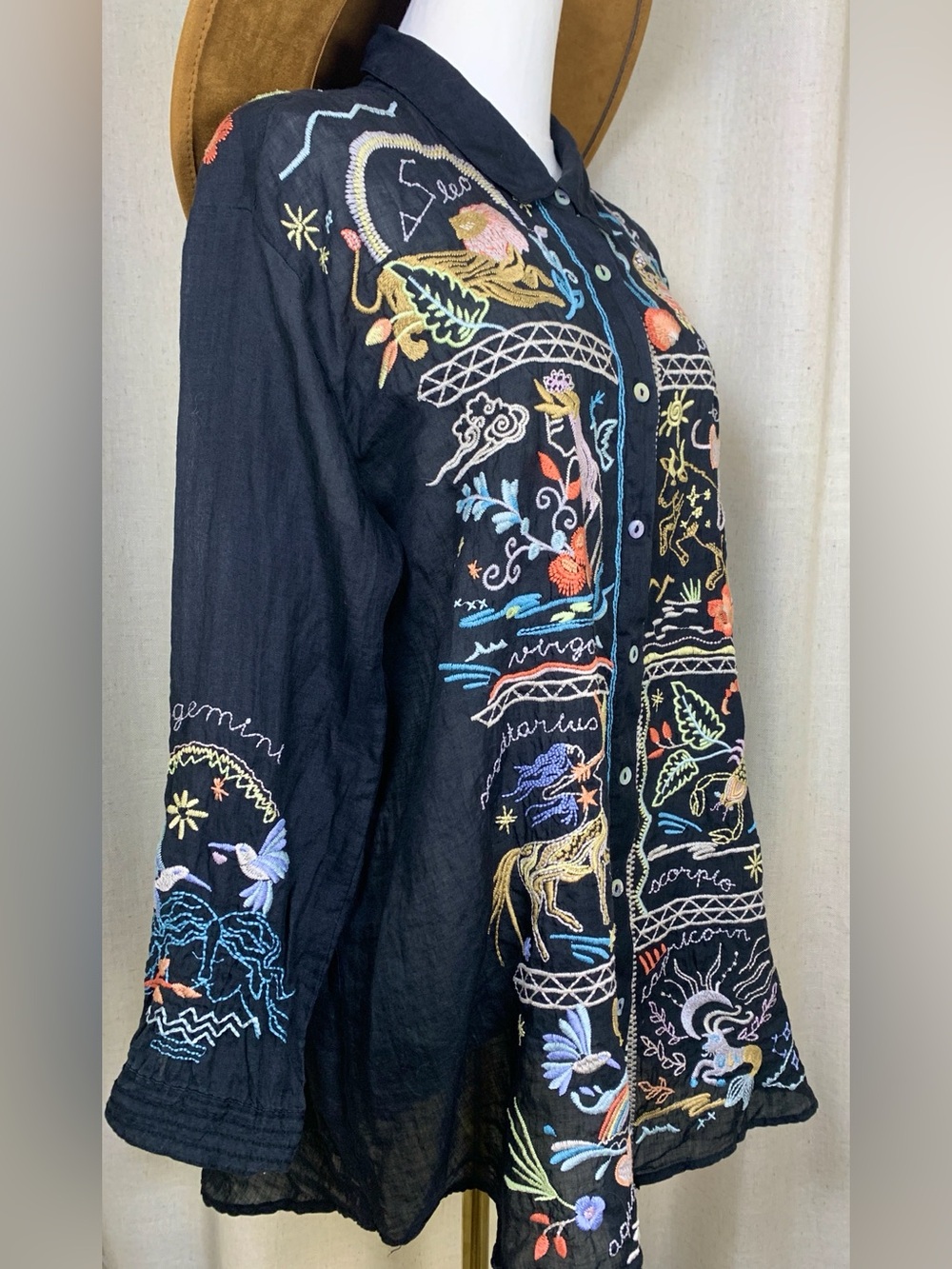 Johnny Was Astrology Zodiac Embroidered Boho Tunic Black XL - Picture 2 of 11